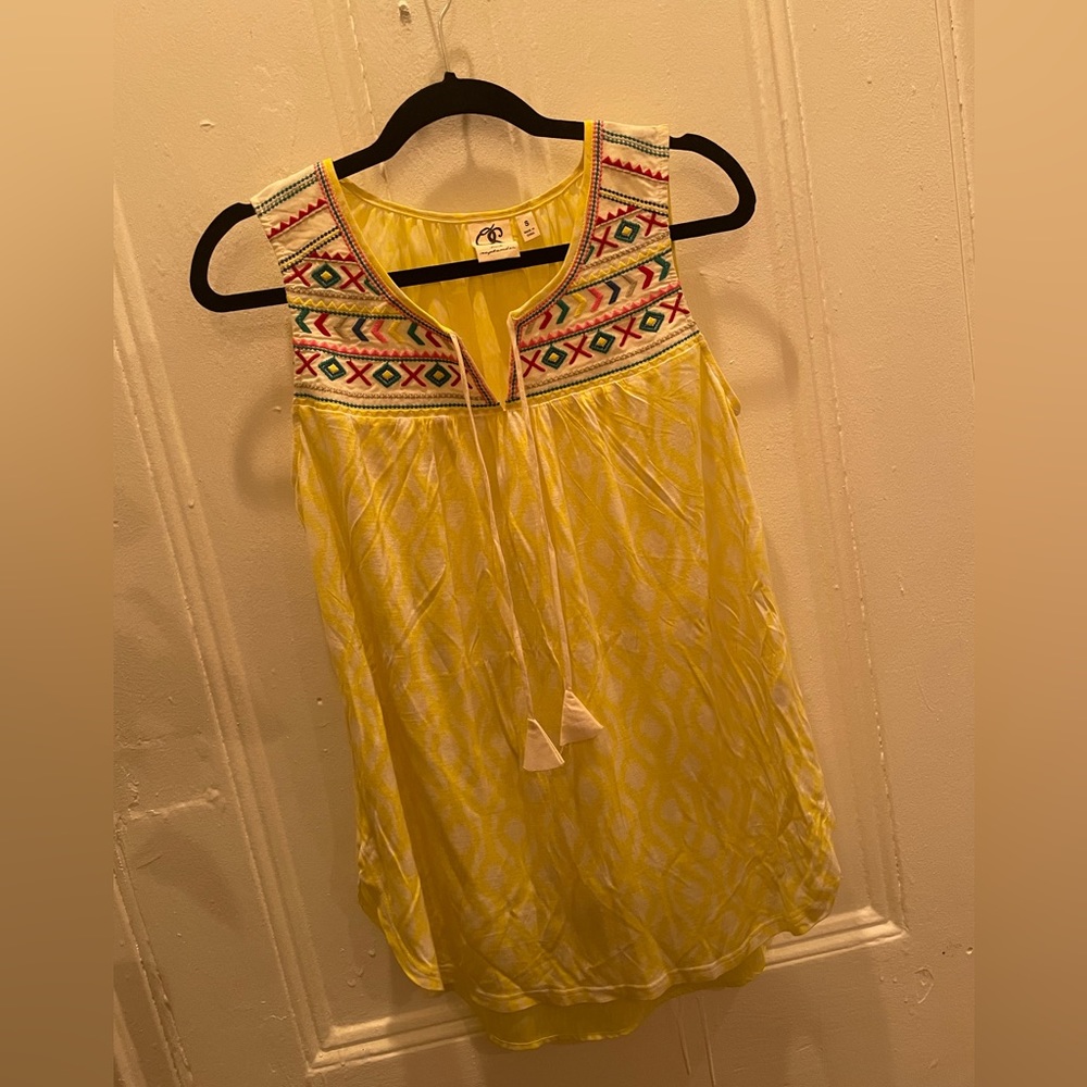 ONE SEPTEMBER (anthropologie) embroidered top